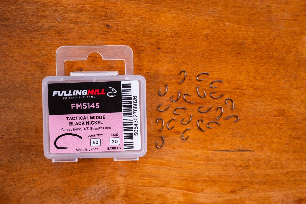 Tactical Midge Black Nickel Barbless